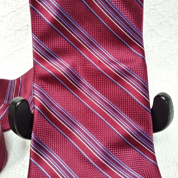 Allyn Saint George American Couture Neck Tie - Picture 2 of 4